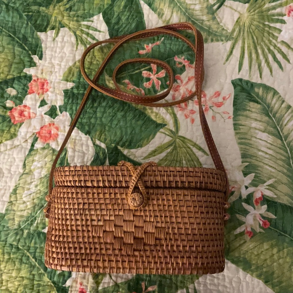 Rattan crossbody bag